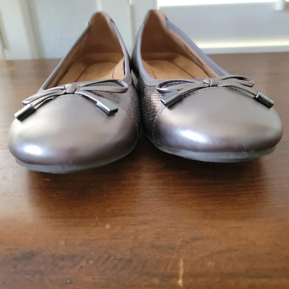 Vionic Women's Minna Metallic Ballet Flats SZ 9 - Picture 7 of 11